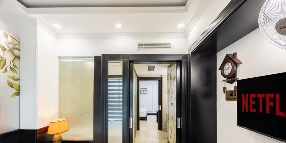 executive603 (6).jpg